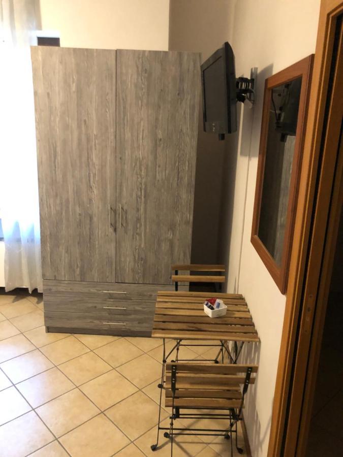 Il Gatto E La Volpe Hotel Avigliana Eksteriør billede